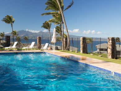 Maui Luxury Beachfront One Bedroom